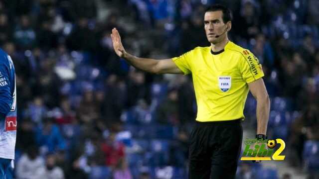 🔴 الكشف عن حكم مباراة برشلونة و اشبيلية