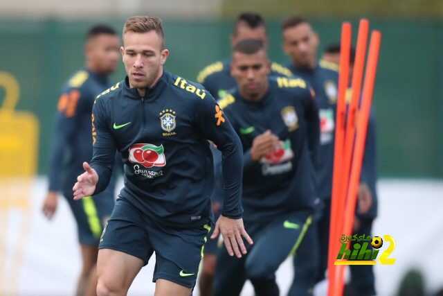 🔴 منتخب البرازيل يواصل استعداداته لمواجهة الأوروغواي