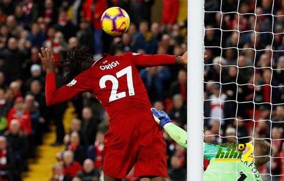 ليفربول يعتلي القمة