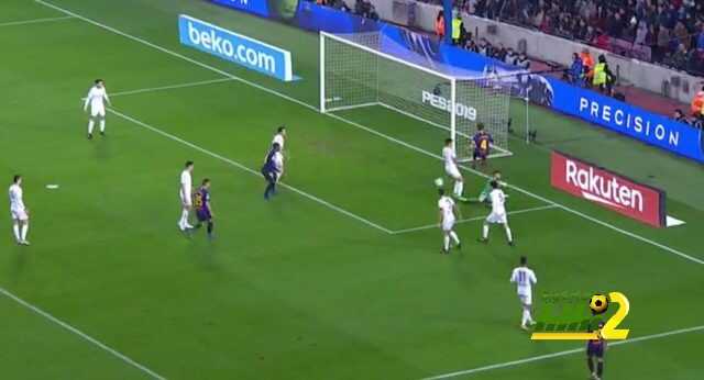برشلونة يتقدم على ليونيسا بثنائية دينيس ومنير
