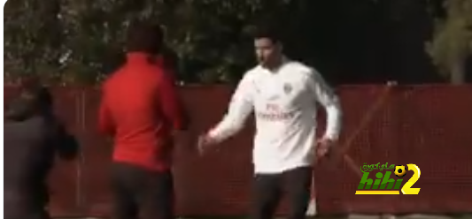 🔴الميلان يستعد لمباراة بولونيا