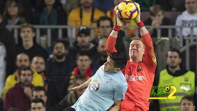 برشلونة .. 6 × 2