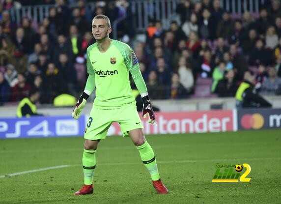 برشلونة يبحث عن بديل لسيلسين