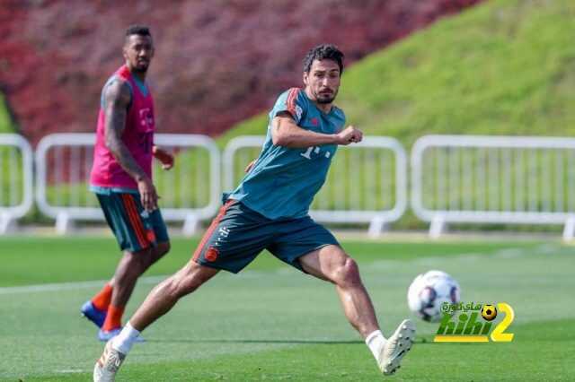 هوميلز : مدافع ليفربول الأفضل فى العالم