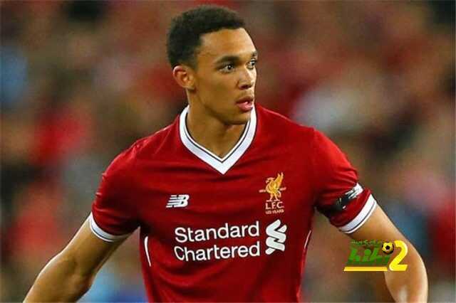 ارنولد يغيب شهرًا عن الملاعب