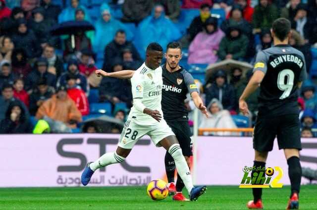 ريال مدريد ينهي الشوط الأول متعادلا سلبيا أمام إشبيلية