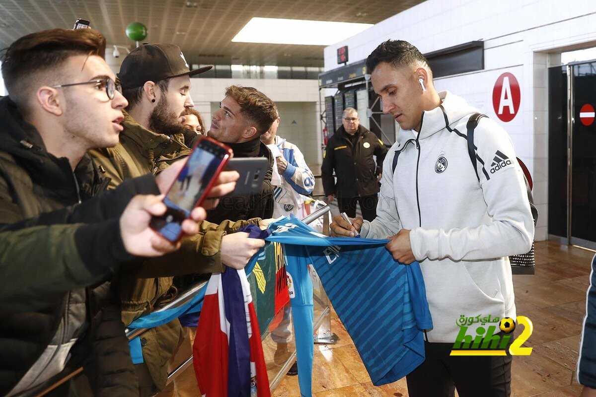 لاعبو ريال مدريد يصلون إلى برشلونة