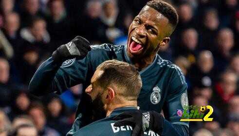 بينزيما : فينسوس لاعب جيد جدا