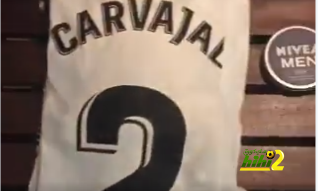 🔴 غرفة ملابس فريق  ريال مدريد في السانتياغو بيرنابيو.