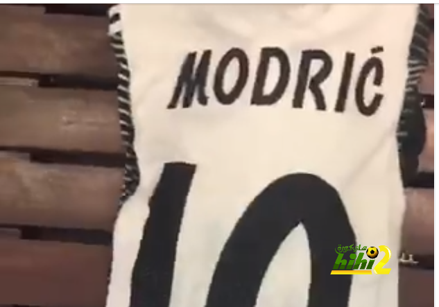 🔴غُرفة ملابس ريال مدريد في البيرنابيو.