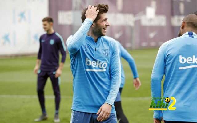 برشلونة يسخر من هزيمة سان جيرمان