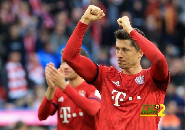 ليفاندوفسكي يحفر اسمه بحروف من ذهب فى تاريخ البوندزليجا