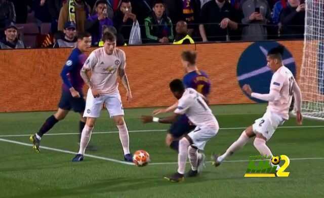 صور : الفار يظلم برشلونة ويلغي ركلة جزاء صحيحة !