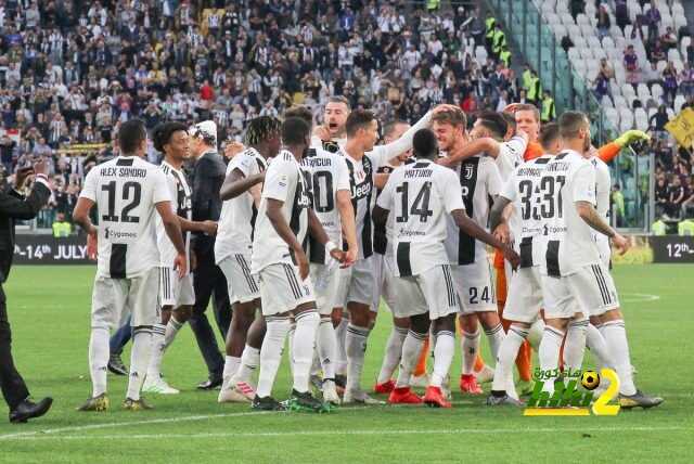 🔴احتفال لاعبو اليوفنتوس بحصد لقب الدوري الايطالي