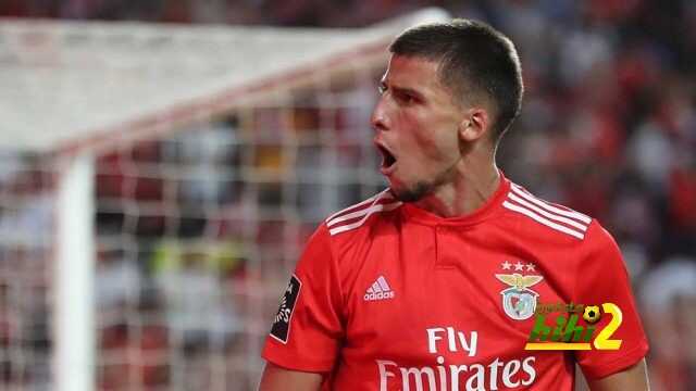 اليوفينتوس يسبق اليونايتد بخطوة في صفقة لاعب بنفيكا