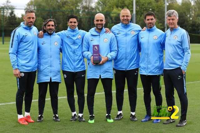 جوارديولا يفوز بجائزة مدرب الشهر في البريميرليج