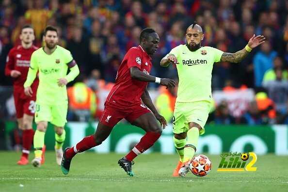 🔴 فيدال اكثر لاعب فاز بالاتحامات الكروية حتي الأن في لقاء ليفربول