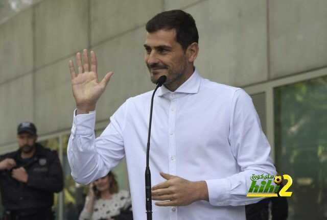 كاسياس يرد على شائعات اعتزاله الكرة
