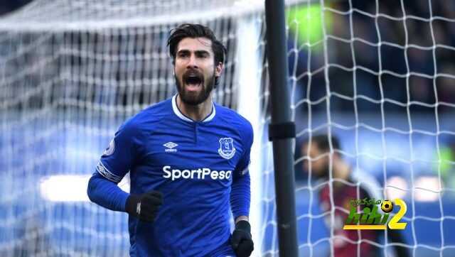 إيفرتون يواصل مفاوضاته مع برشلونة من أجل جوميز