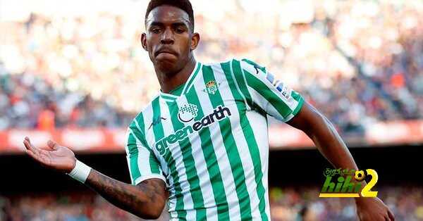 برشلونة يستهدف ضم ظهير ريال بيتيس