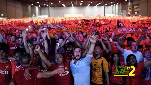 جماهير ليفربول تسخر من لاعبها السابق
