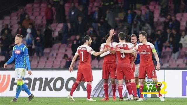 برشلونة يجهز للتعاقد مع مدافع ارسنال