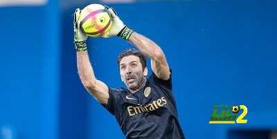 منافس برشلونة على بوفون