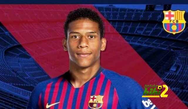 مدافع برشلونة مطلوب فى البريميرليج