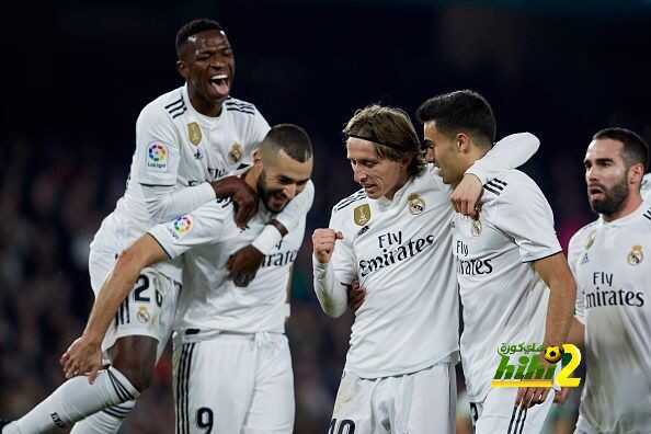 تقارير: ريال مدريد سيتعاقد مع اثنين من هذا الثلاثي في وسط الملعب