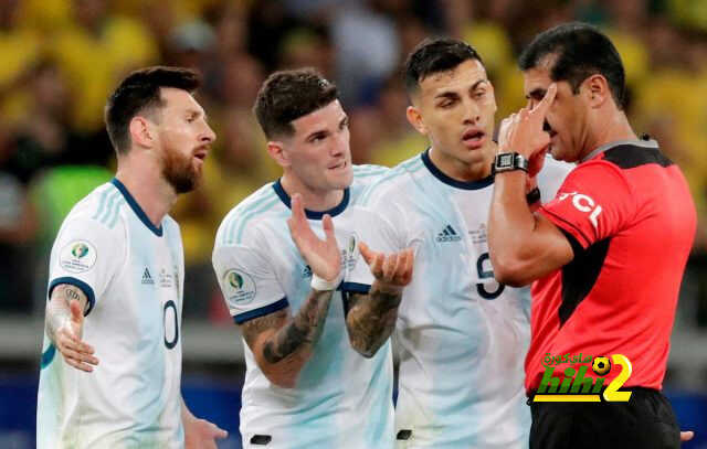 الحكم الذي طرد ميسي يخضع للتحقيق
