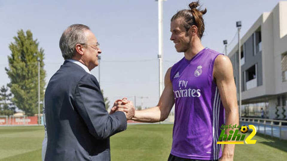 فيديو: على الرغم من أنباء الرحيل.. بيريز يفاجئ بيل بمعسكر ريال مدريد