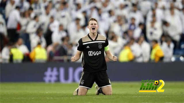 يوفنتوس يثأر لروما من برشلونة