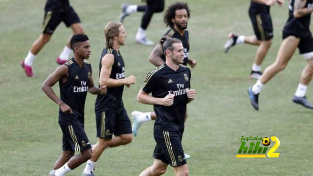 بيل يتلقى الدعم من زملائه في ريال مدريد