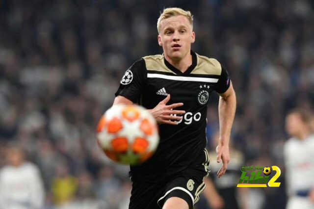 كارلوس كاربيو : دي بيك يقترب أكثر من ريال مدريد