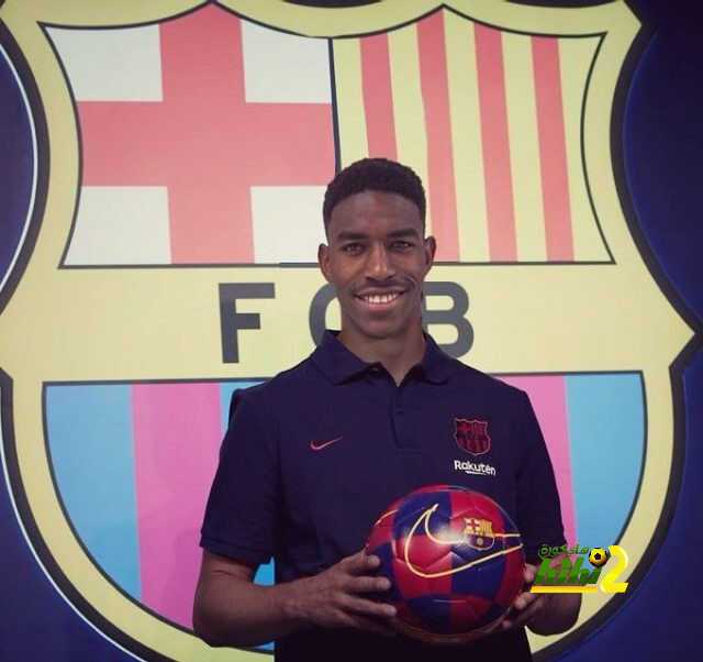 جونيور أول لاعب من الدومينكيان في برشلونة