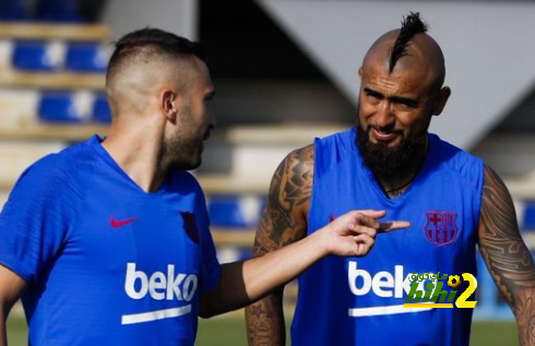 فيدال يعود ويسافر مع برشلونة لميامي