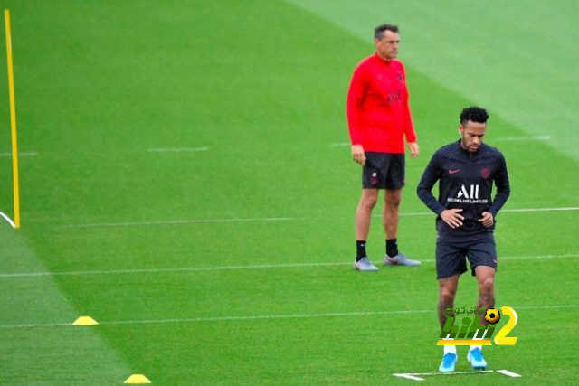 باريس يواصل التعقيد ويرفض عرض برشلونة