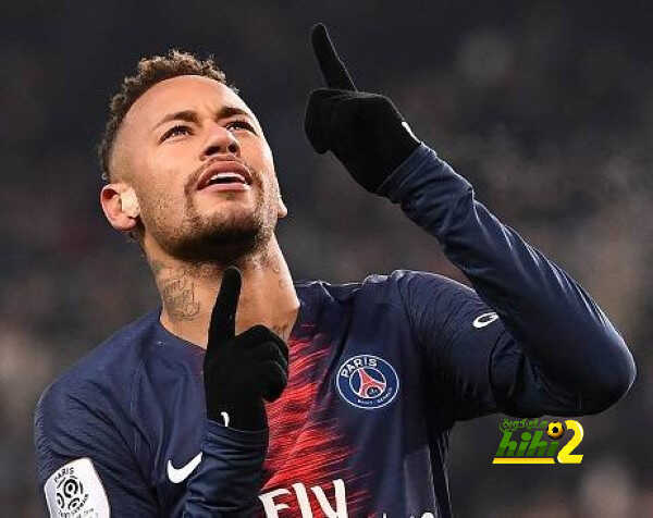 غلاف الماركا : نيمار يقتحم منطقة بيريز
