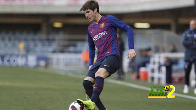 ظهير برشلونة يجري الفحص الطبي في شالكه الخميس