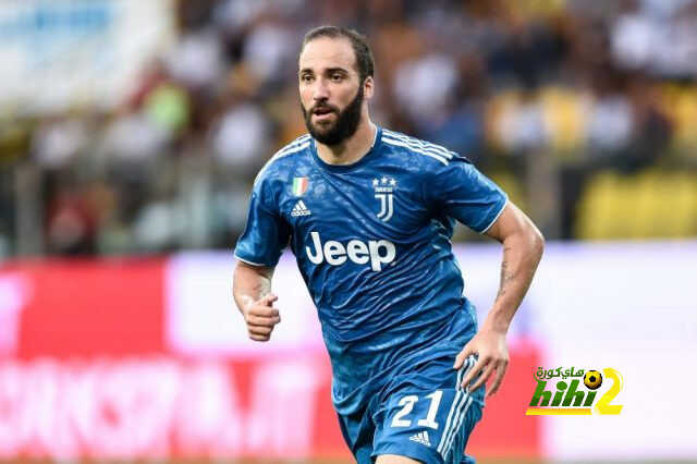 هيغواين يتألق كثيرا ضد فيورنتينا !