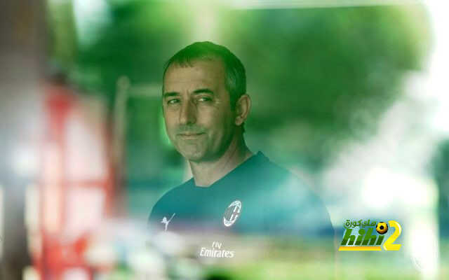 تشكيلة ميلان المتوقعة للقاء فيورنتينا