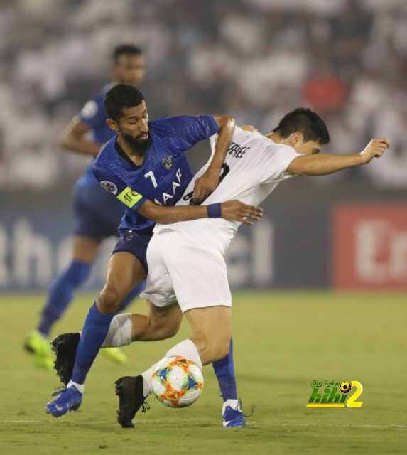 الهلال يضع قدما ونصف في نهائي اسيا
