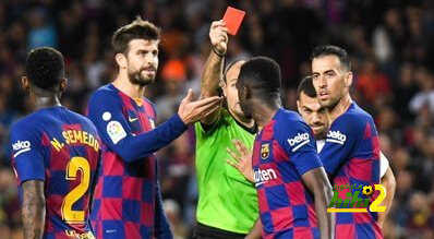 أزمة جديدة في برشلونة بطلها بيكيه !