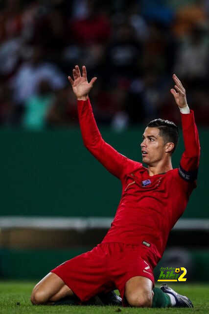 رونالدو والثاني للبرتغال