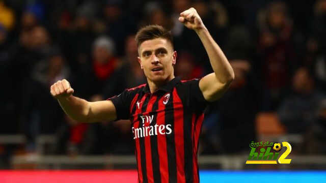 مهاجم ميلان هدف مانشستر يونايتد
