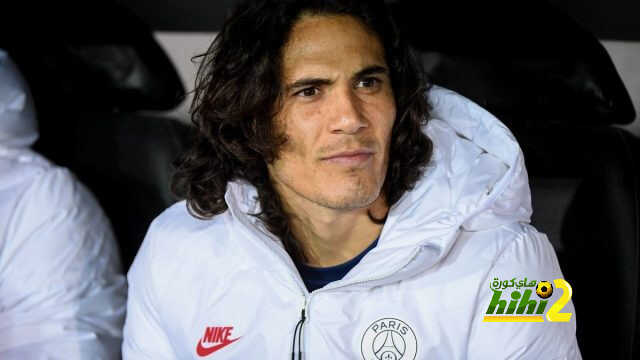 اتليتكو مدريد ينافس نابولى على ضم كافاني
