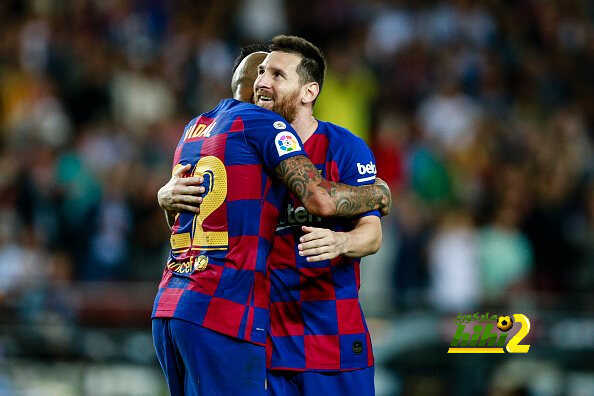 برشلونة يسجل الثاني ويعيد تقدمه