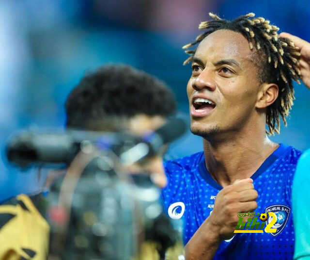 الهلال يكتسح الفريق الياباني اداءً ويفوز فقط كنتيجة