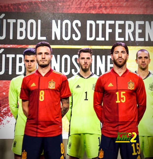 بالصور المنتخب الاسباني يعلن عن زيه الجديد
