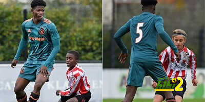 لاعب أياكس يثير الجدل بين الجمهور